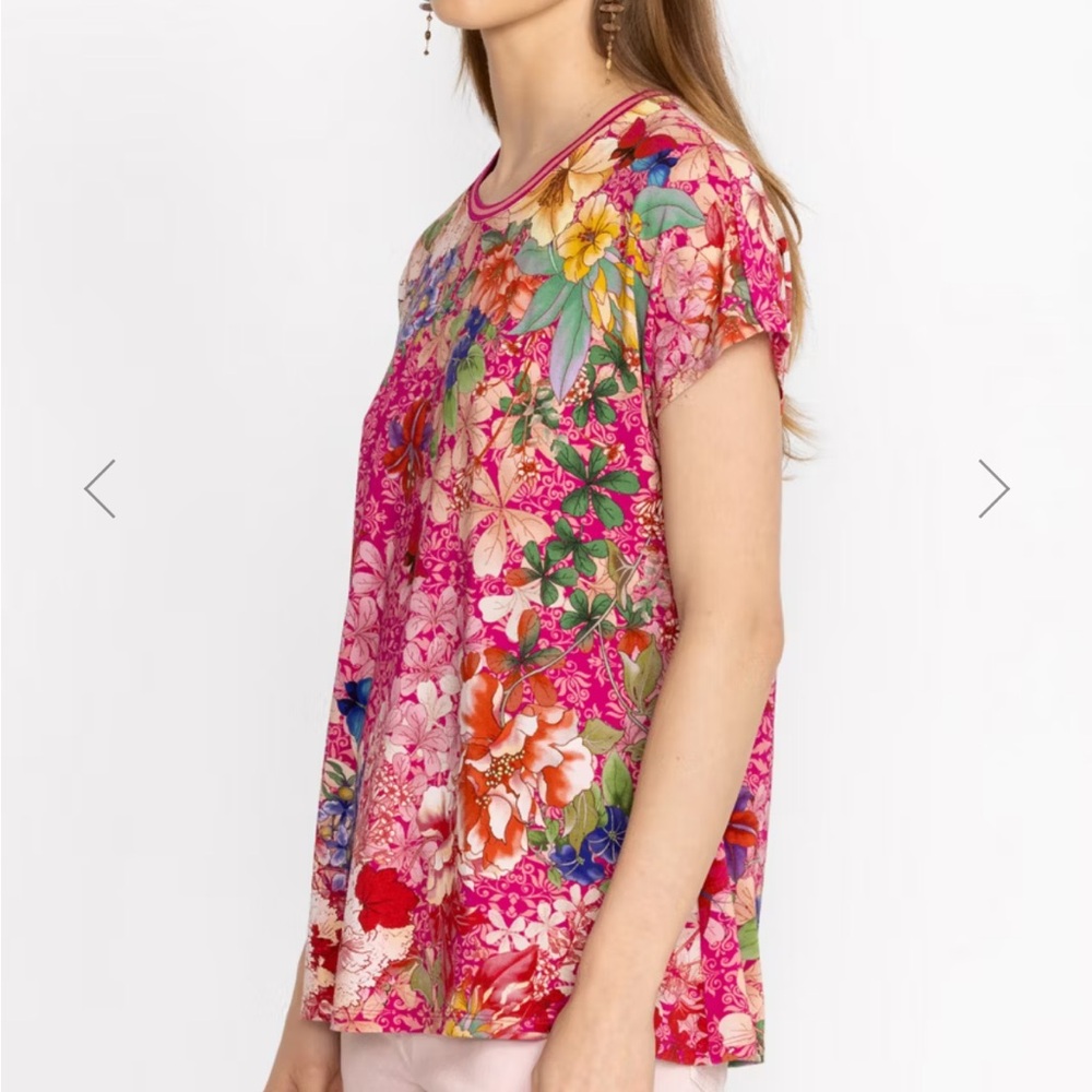 Johnny Was FRAME RELAXED DOLMAN SLEEVE TEE . Size L breathable & flowery fabric - Picture 3 of 9